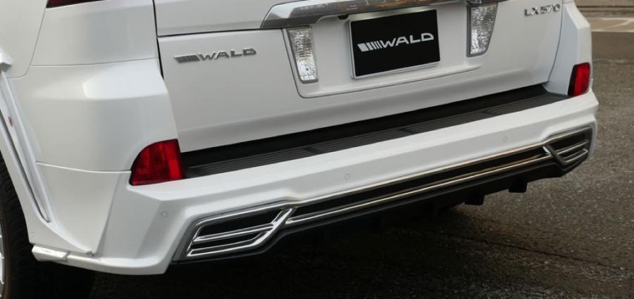  Lexus LX570 by Wald 2016 года  (фото 7 из 17)